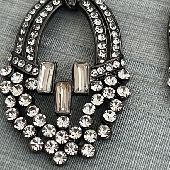 Stunning Statement Drop Earrings - NWT - Picture 3 of 7